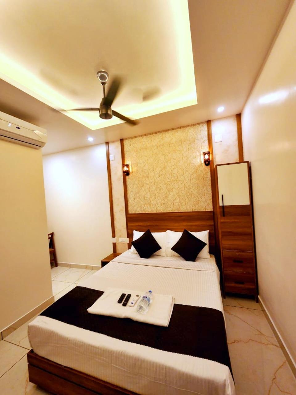 Apsara Residency Hotel Perintalmanna Exterior photo